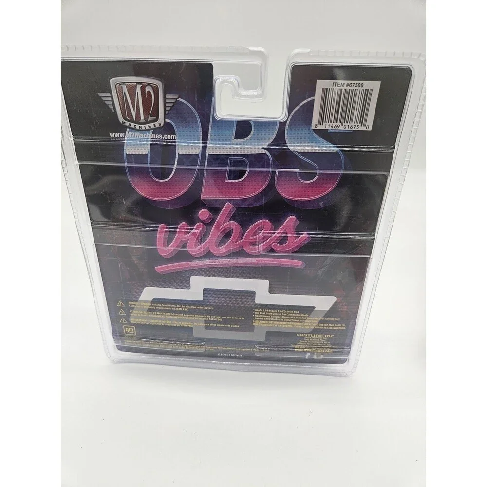 M2 machines 1990 Chevrolet C1500 Silverado OBS Vibes Diecast model car 1:64
